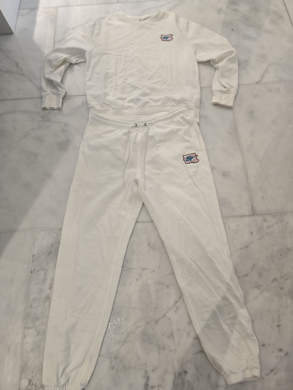 Mens Nike White Sweatpants And Sweatshirt Set